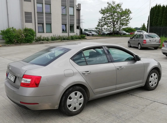 Skoda Octavia cena 47900 przebieg: 180000, rok produkcji 2018 z Kraków małe 29